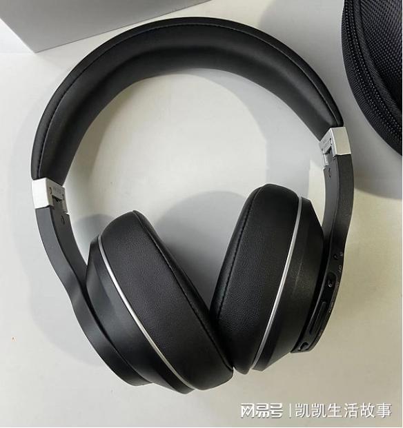 时要考虑的因素适合头部是关键龙8国际唯一选择头戴降噪耳机