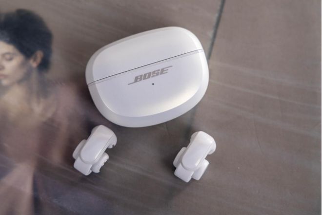 耳机60周年钻光纪念款评测：璀璨音质经典再现龙8手机登录入口Bose Ultra开放式(图16)