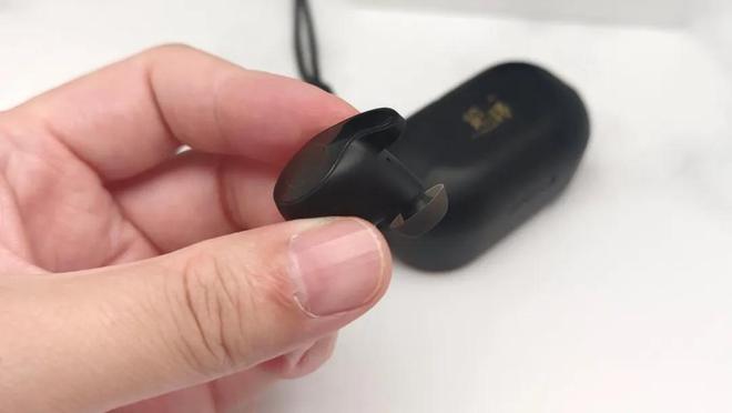 买的降噪耳机品牌榜单！龙8体育无线年值得购(图7)